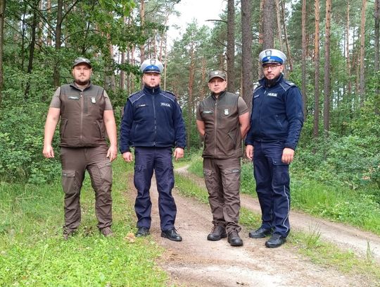 Wspólne służby policjantów i leśników