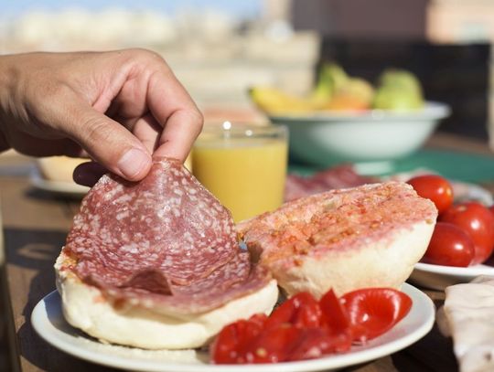 Zabójcza galareta. Na co uważać, kiedy kupujemy mięso na targowisku