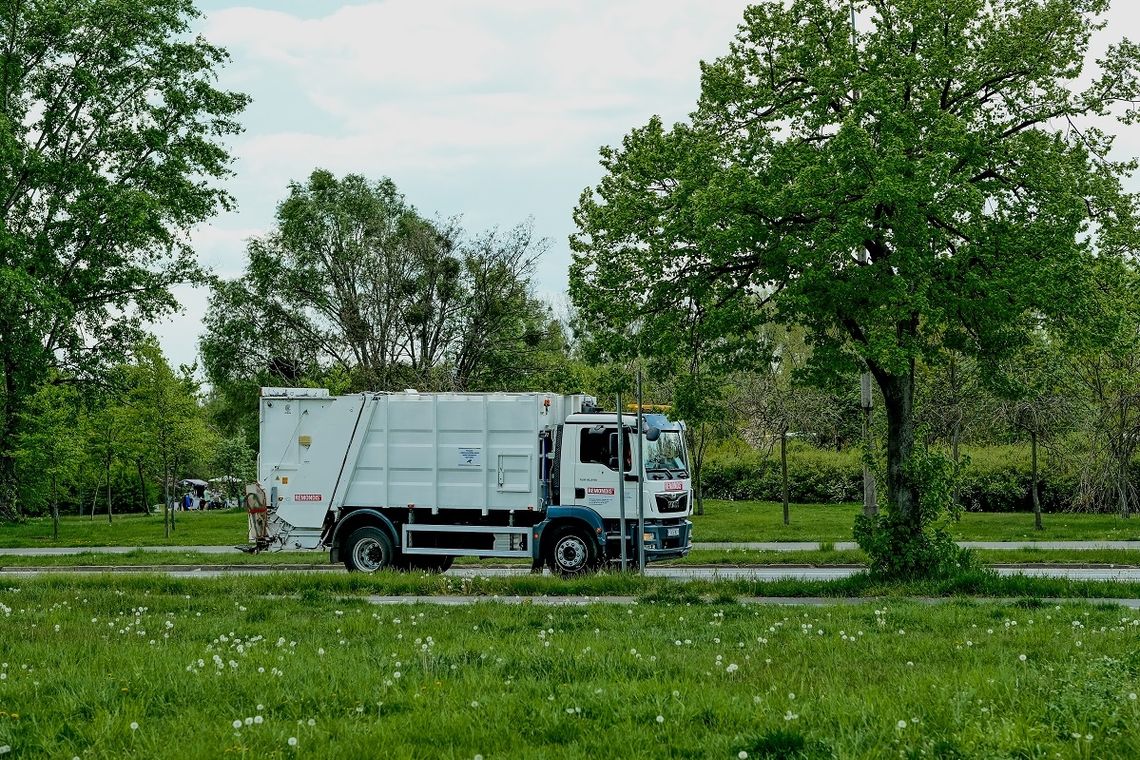 Czym są usługi komunalne i kto je realizuje? Sprawdź!