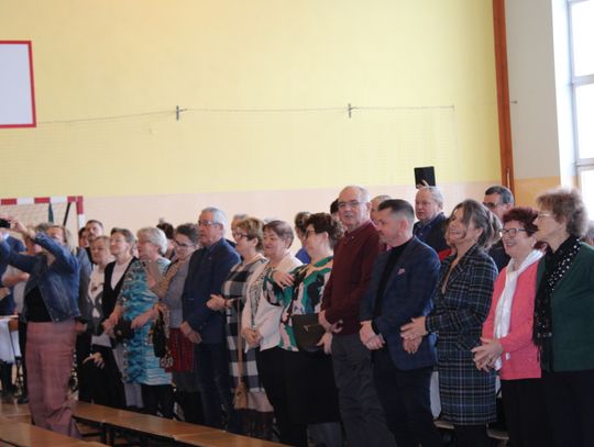 Dzień Babci i Dziadka w Szkole Podstawowej e Brzoziu